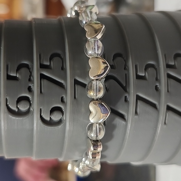 Handmade Silver Heart Beaded Bracelet - Picture 5 of 6